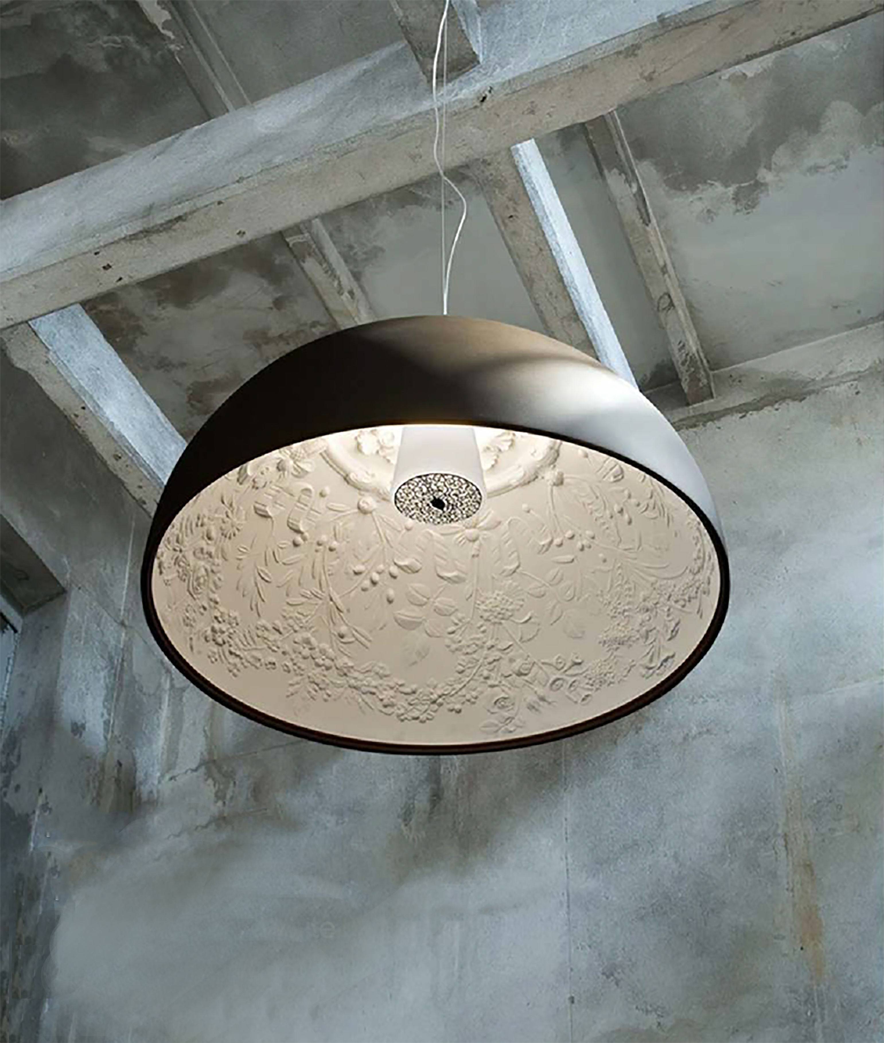 ORNATED HANGING LIGHT